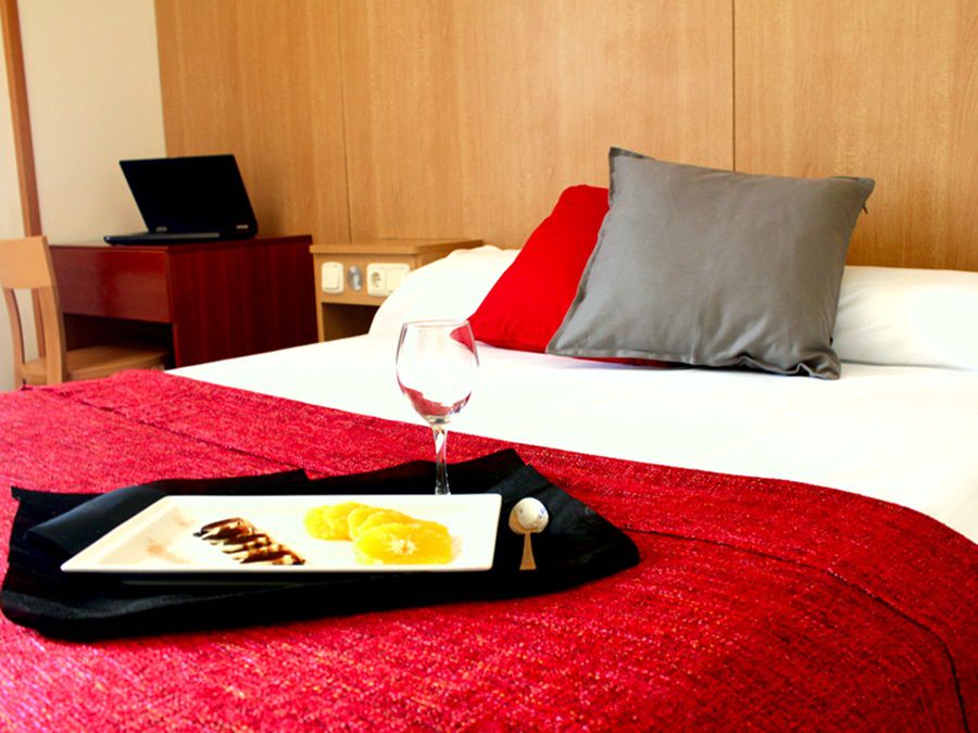 Iraipe Izaga Hostal Noáin Kültér fotó