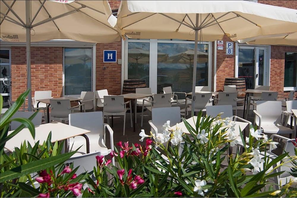 Iraipe Izaga Hostal Noáin Kültér fotó