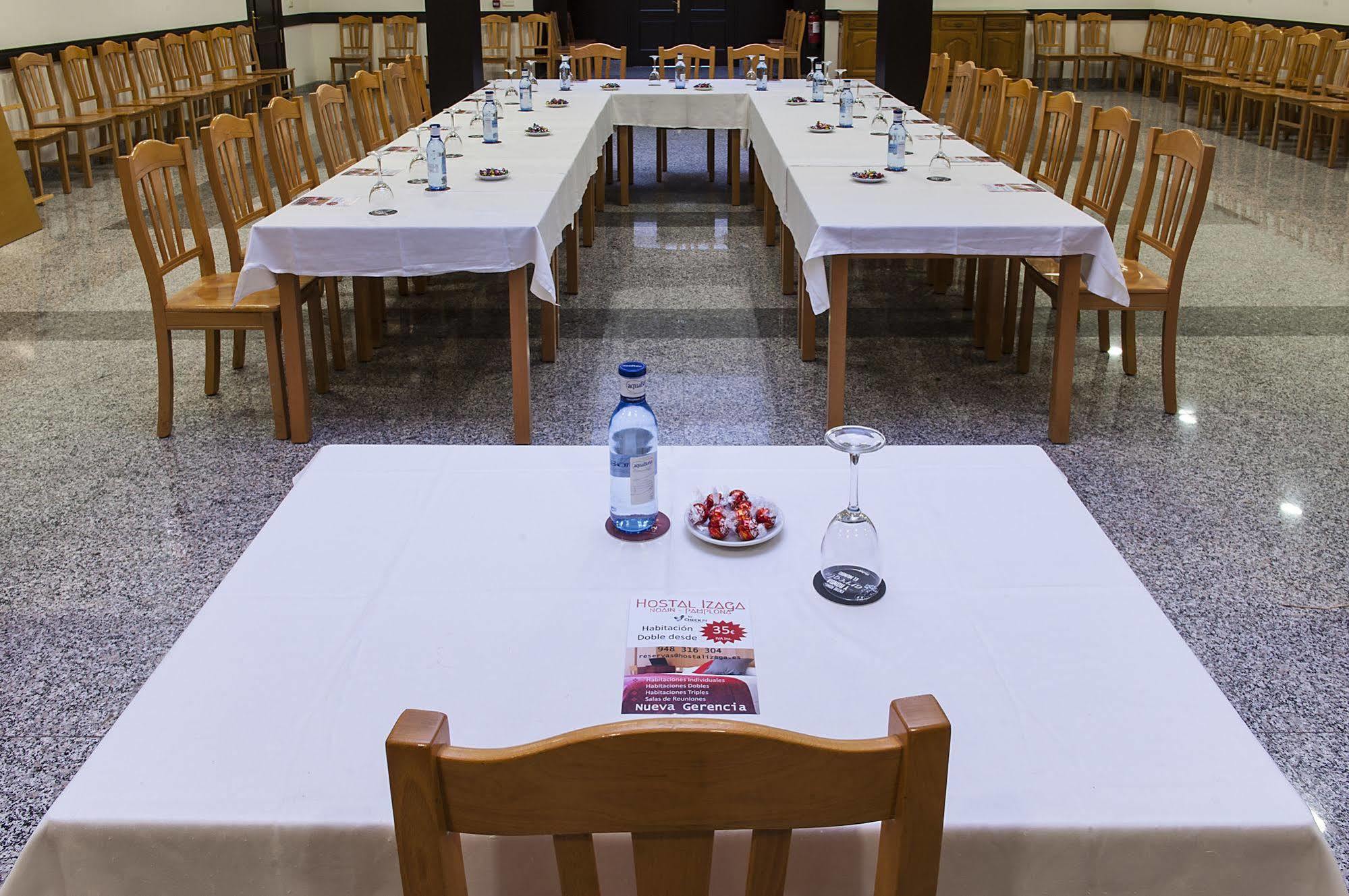 Iraipe Izaga Hostal Noáin Kültér fotó